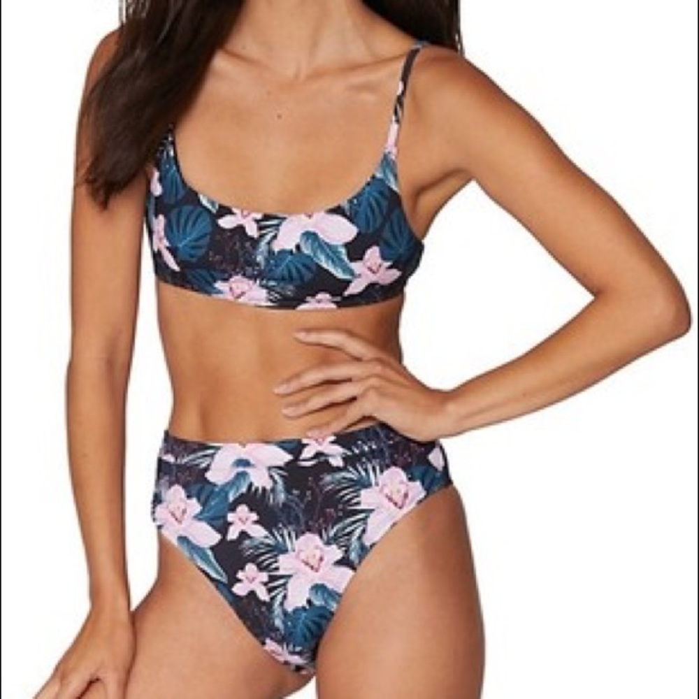 NWT Spiritual Gangster Bikini Top